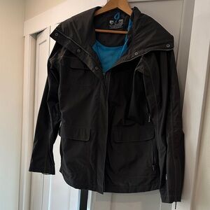 Kuhl Men's Black Raincoat with Blue Lining